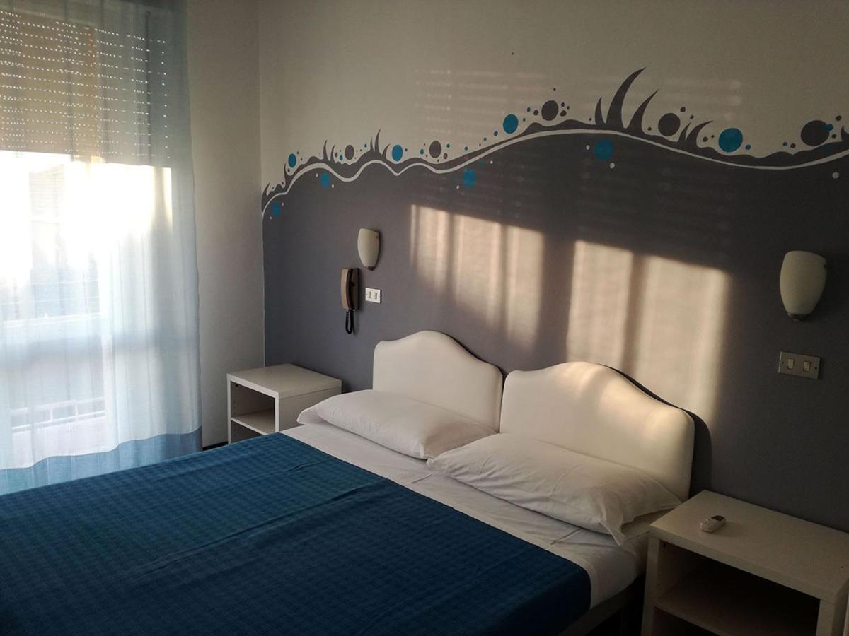 Hotel Serafini Rimini Exterior foto