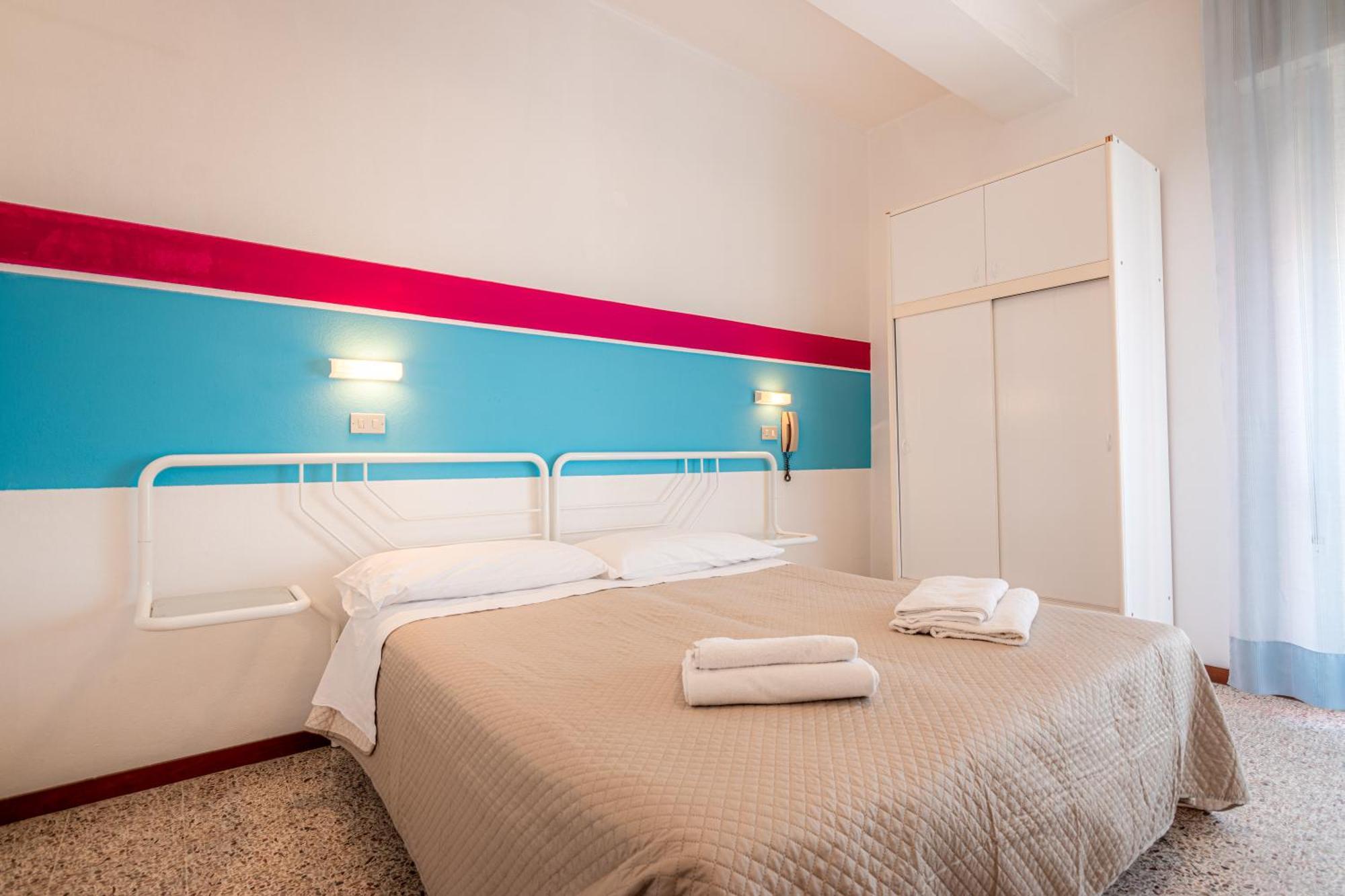 Hotel Serafini Rimini Exterior foto